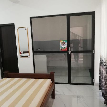 David Villa Anuradhapura Exterior photo